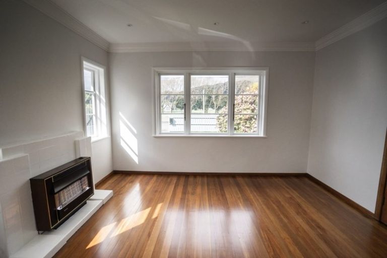 Photo of property in 3 Trevethick Grove, Woburn, Lower Hutt, 5010