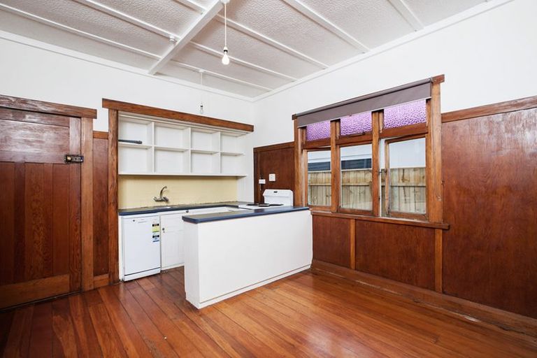 Photo of property in 17 Massey Street, Westown, New Plymouth, 4310