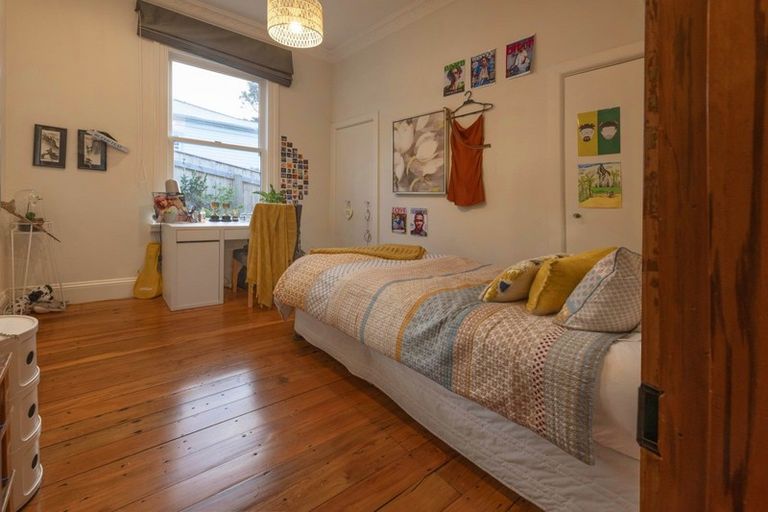 Photo of property in 17 Wilton Road, Wadestown, Wellington, 6012