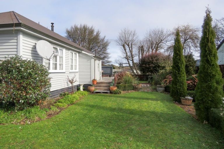 Photo of property in 23 Victory Street, Reefton, 7830