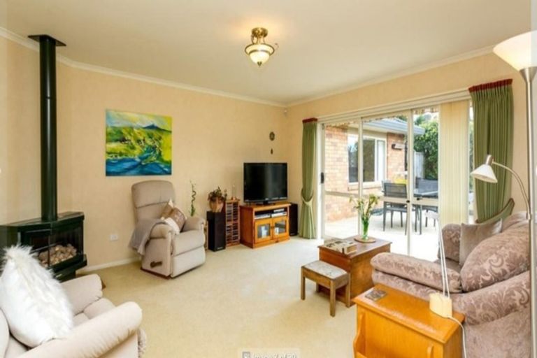 Photo of property in 54 Roto Street, Hurdon, New Plymouth, 4310