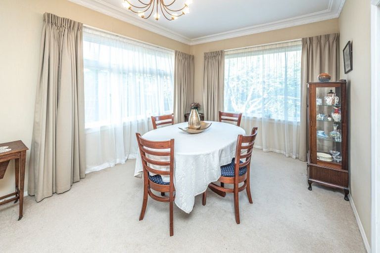 Photo of property in 20 Great North Road, Saint Johns Hill, Whanganui, 4500