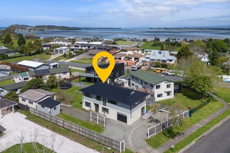 Photo of property in 24 Koutunui Road, Athenree, Katikati, 3177