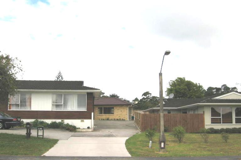 Photo of property in 2/89 Sunnynook Road, Forrest Hill, Auckland, 0620