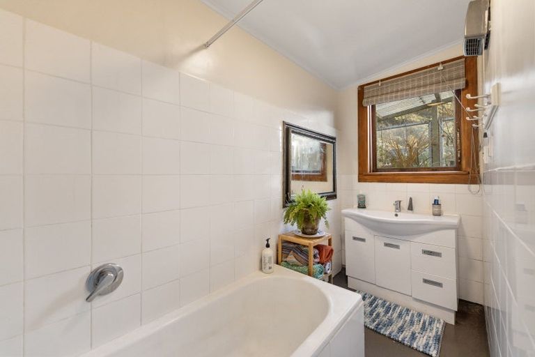 Photo of property in 2 Coombe Hay Terrace, Careys Bay, Port Chalmers, 9023