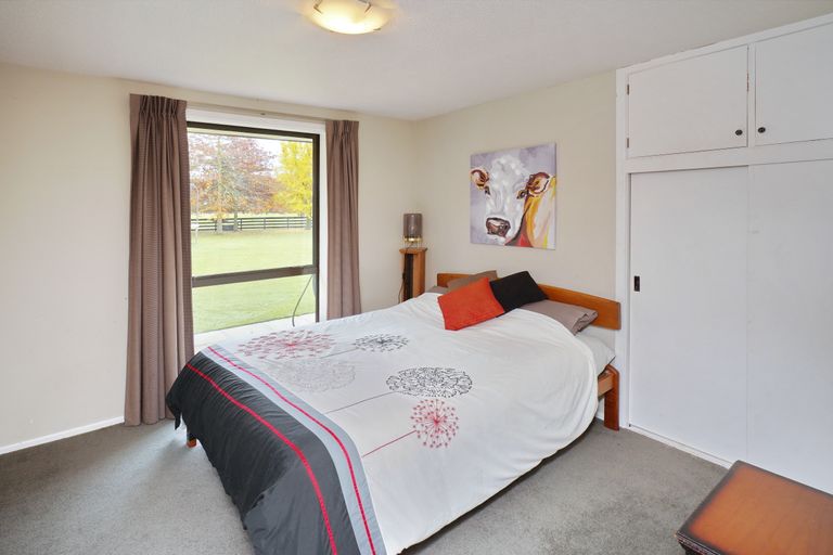 Photo of property in 617 Johns Road, Harewood, Christchurch, 8051