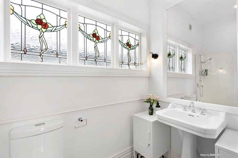 Photo of property in 18 Bidwill Street, Mount Cook, Wellington, 6021