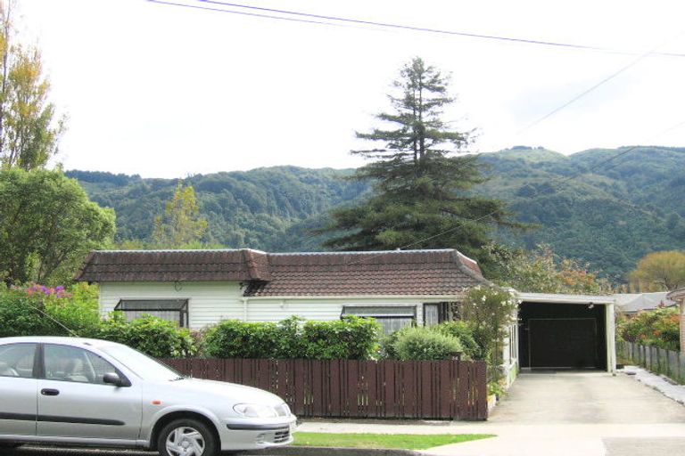 Photo of property in 24 Kiln Street, Silverstream, Upper Hutt, 5019