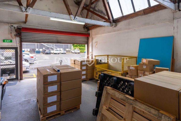 Photo of property in 16 Taylors Road, Mangatainoka, Woodville, 4999