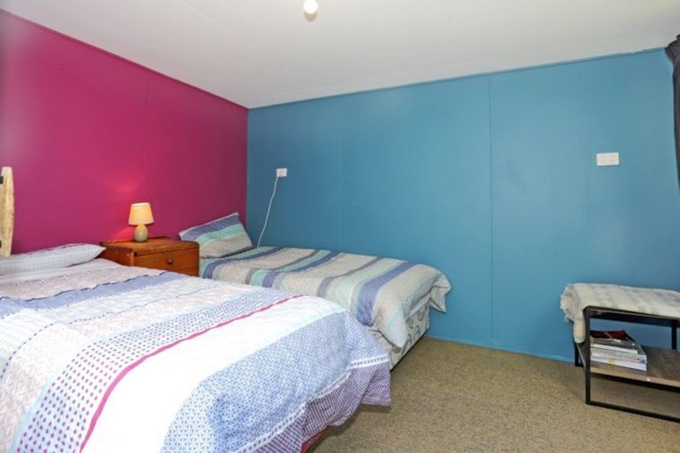 Photo of property in 21 Omokoroa Road, Omokoroa, 3114