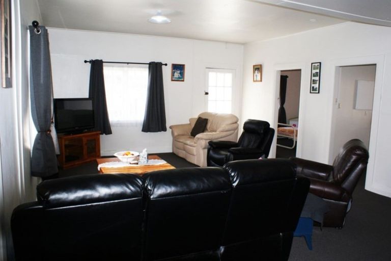 Photo of property in 12 Rangipo Street, Waiouru, 4825