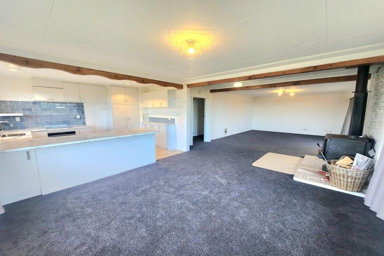 Photo of property in 27 Newcastle Street, Hampden, 9410