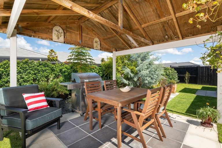 Photo of property in 26 Rotomanu Place, Pyes Pa, Tauranga, 3112