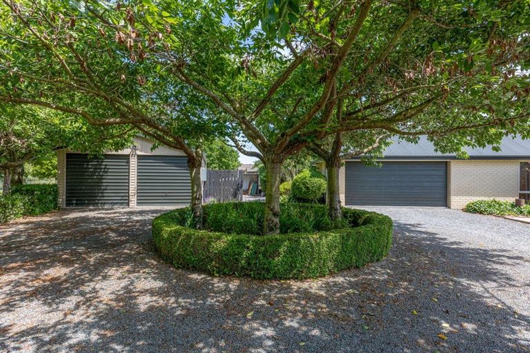 Photo of property in 11 Bridge Street, Southbridge, 7602