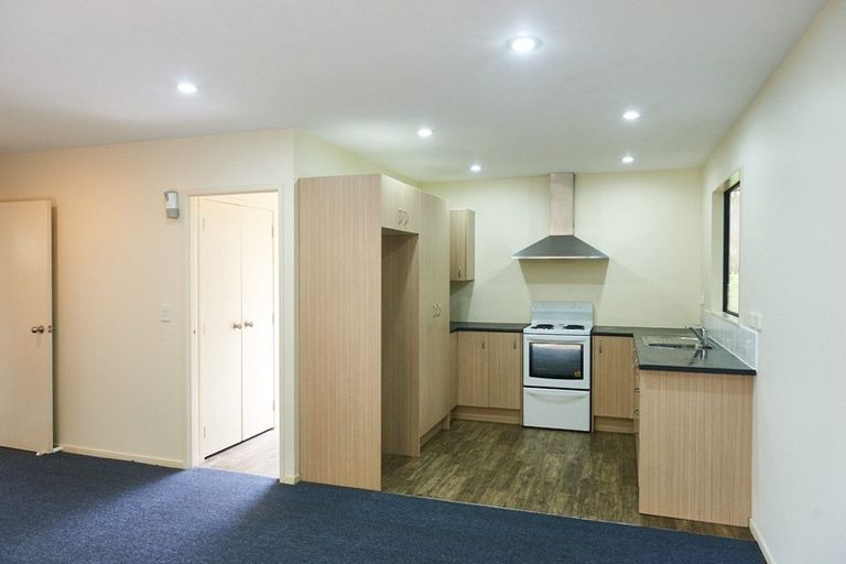 Photo of property in 30 Redwood Drive, Massey, Auckland, 0614