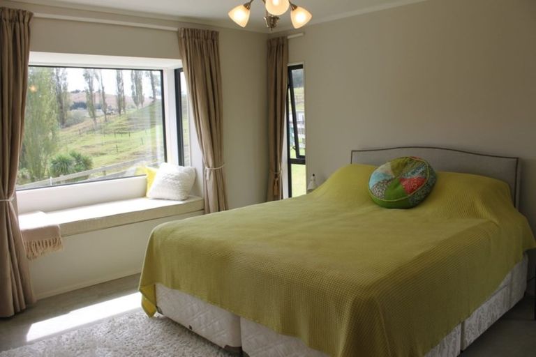 Photo of property in 61 Hurndall Street East, Maungaturoto, 0520