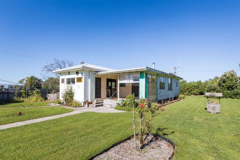 Photo of property in 1692 State Highway 3, Awahuri, Palmerston North, 4479