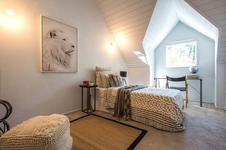 Photo of property in 88 Queens Drive, Oneroa, Waiheke Island, 1081