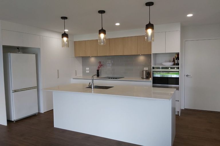 Photo of property in 371e Mangorei Road, Merrilands, New Plymouth, 4312