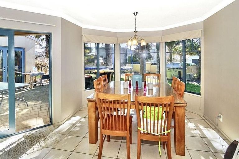 Photo of property in 17 Kopu Drive, Pyes Pa, Tauranga, 3112