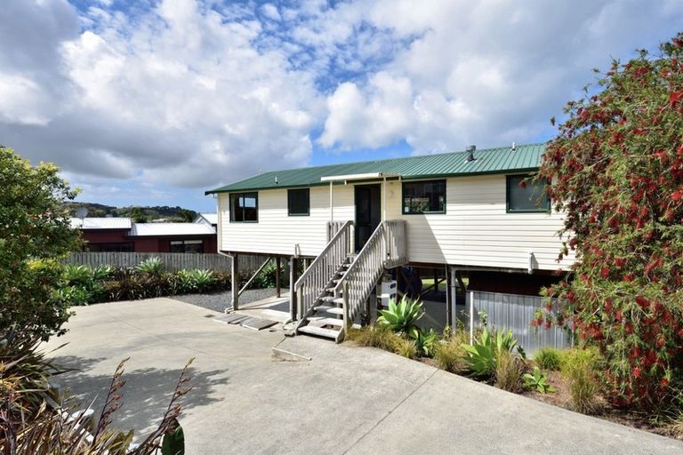 Photo of property in 20 Kotuku Place, Snells Beach, 0920