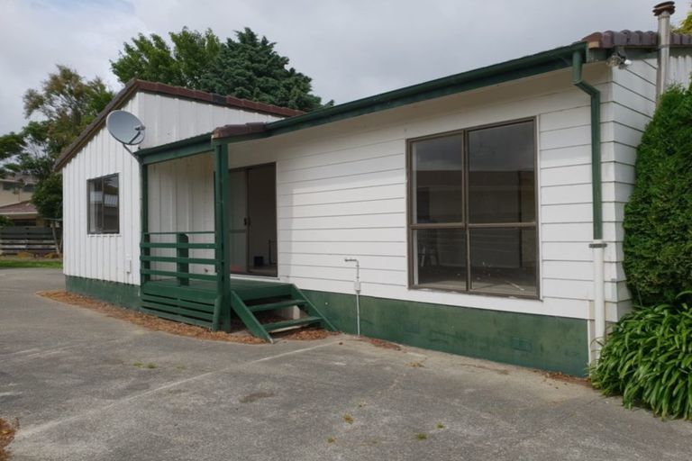 Photo of property in 14 Meadowbrook Drive, Cloverlea, Palmerston North, 4412