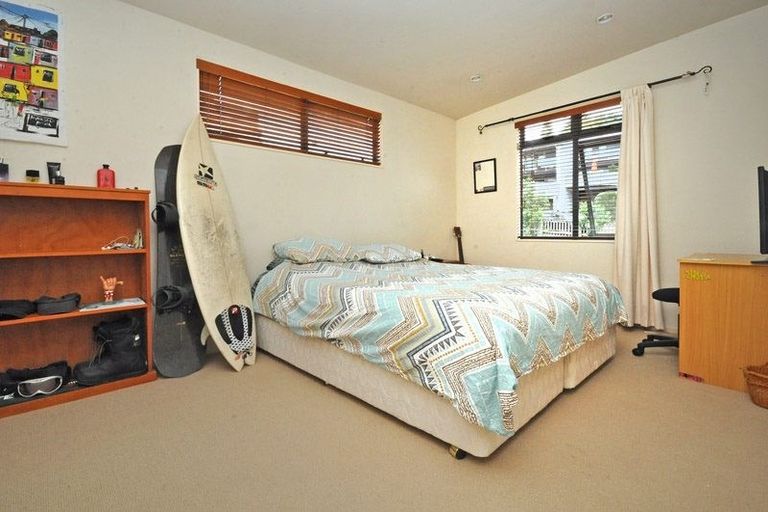 Photo of property in 8/12 Pannill Place, Oteha, Auckland, 0632