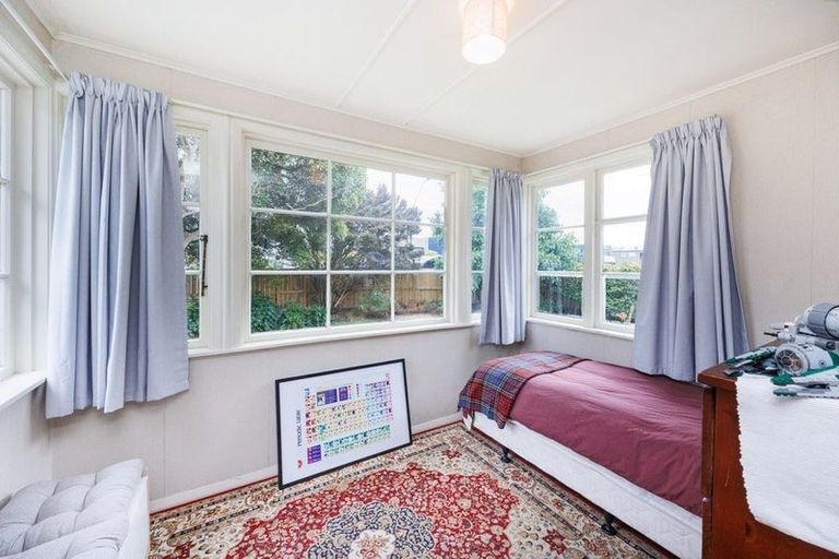 Photo of property in 920 Tremaine Avenue, Roslyn, Palmerston North, 4414