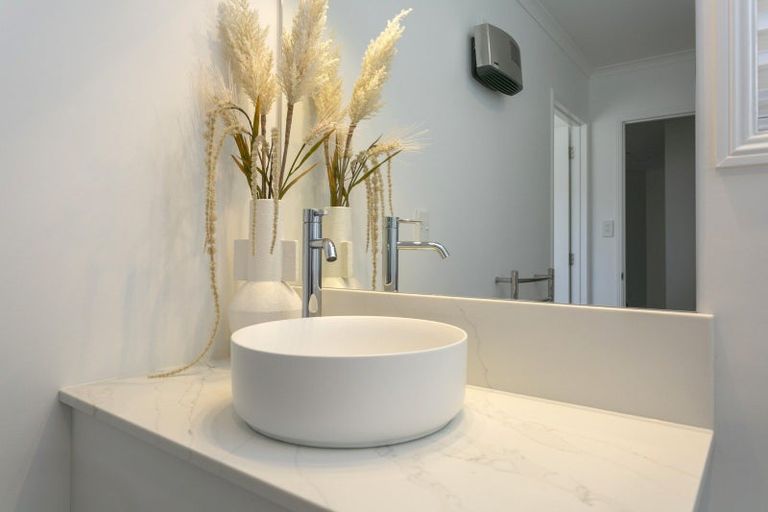 Photo of property in 14 Ernest Kemp Rise, Wharewaka, Taupo, 3330