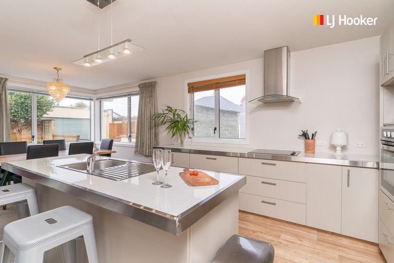 Photo of property in 12a Kennedy Street, Saint Clair, Dunedin, 9012