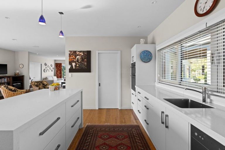 Photo of property in 14 Spur Road, Havelock North, 4130