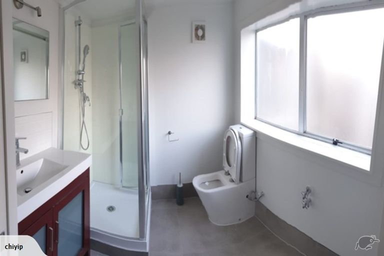 Photo of property in 47 Triangle Road, Massey, Auckland, 0614