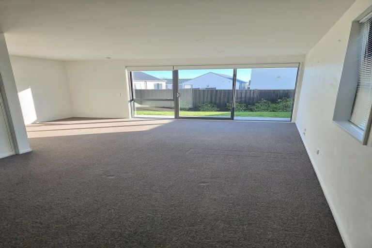 Photo of property in 15 Wheatsheaf Lane, Heathcote Valley, Christchurch, 8022