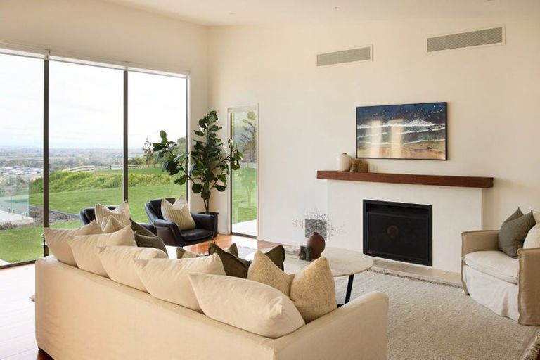 Photo of property in 151 Durham Drive, Havelock North, 4130