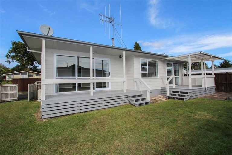 Photo of property in 2 Norfolk Place, Pukete, Hamilton, 3200