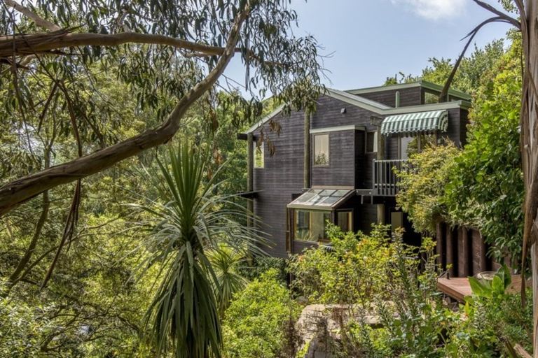 Photo of property in 9 Sherwood Lane, Cashmere, Christchurch, 8022