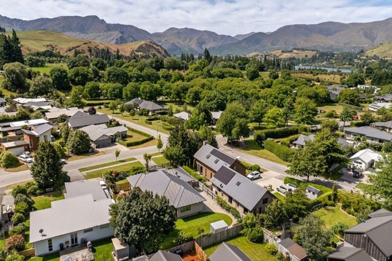 Photo of property in 14 Erskine Street, Lake Hayes, Queenstown, 9304