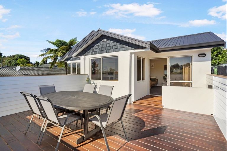 Photo of property in 35 Te Koari Drive, Brookfield, Tauranga, 3110