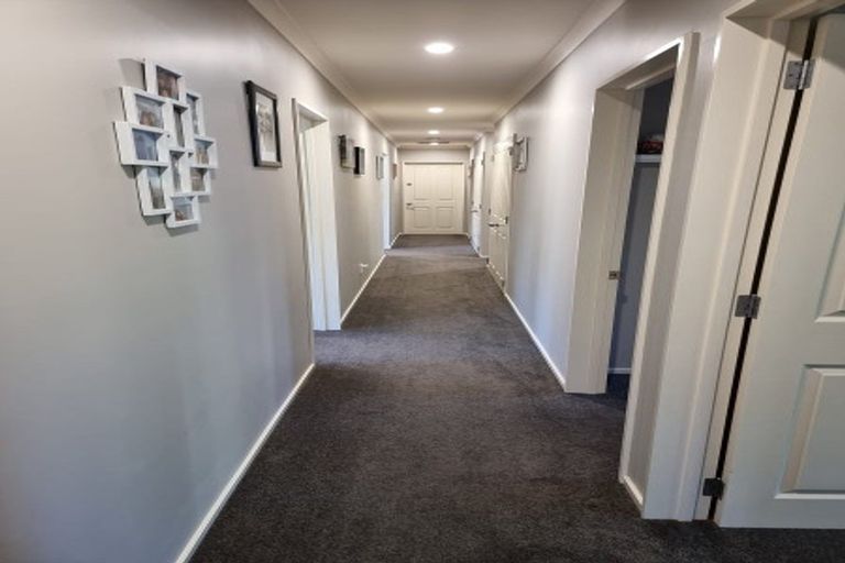 Photo of property in 16 Bottle Lake Drive, Parklands, Christchurch, 8083