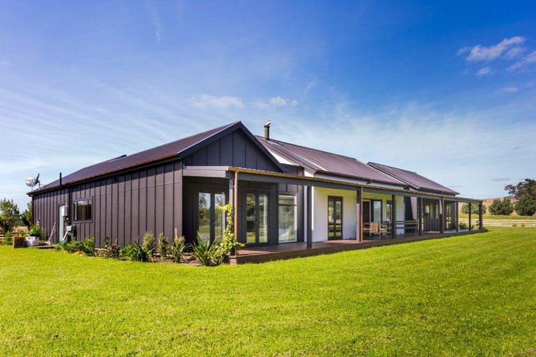 Photo of property in 146 White Rock Road, Martinborough, 5781