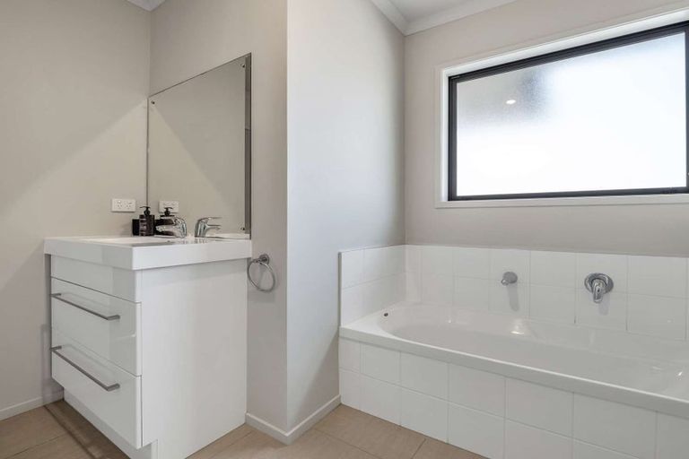 Photo of property in 2 Burns Street, Springvale, Whanganui, 4501