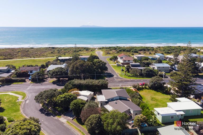 Photo of property in 170 Seaforth Road, Waihi Beach, 3611