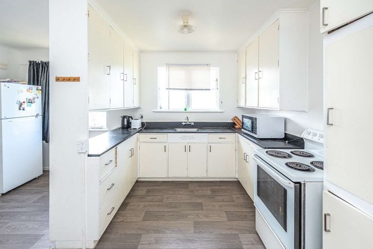 Photo of property in 62 Mosston Road, Castlecliff, Whanganui, 4501