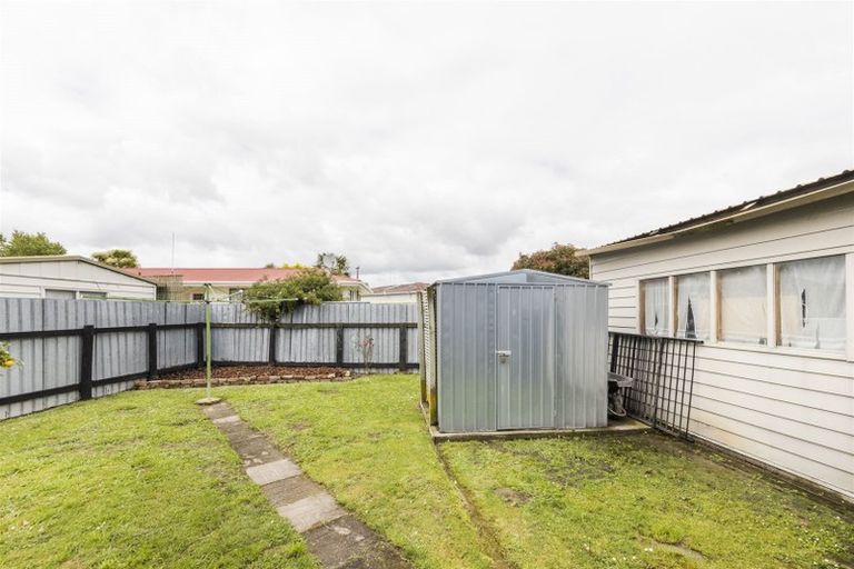 Photo of property in 3a Pluto Place, Milson, Palmerston North, 4414