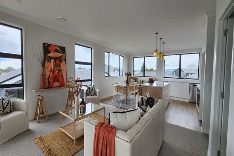 Photo of property in 32 Saint Thomas Avenue, Pyes Pa, Tauranga, 3112