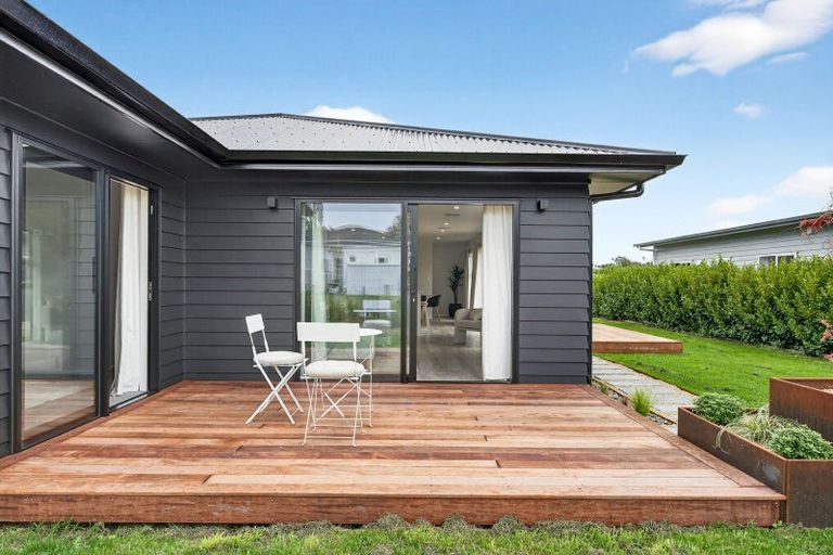 Photo of property in 32 Syrah Lane, Martinborough, 5711