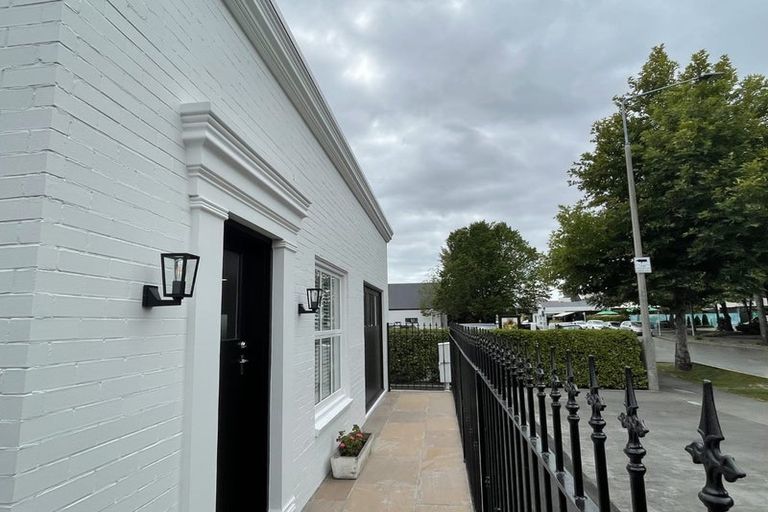 Photo of property in 1/135 Aikmans Road, Merivale, Christchurch, 8014