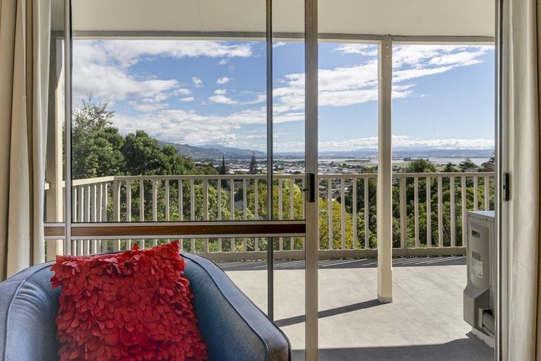 Photo of property in 1/104 Tosswill Road, Tahunanui, Nelson, 7011