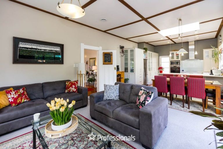 Photo of property in 30 Gloucester Street, Silverstream, Upper Hutt, 5019