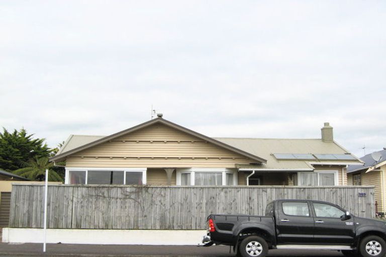 Photo of property in 371 Saint Aubyn Street, Moturoa, New Plymouth, 4310